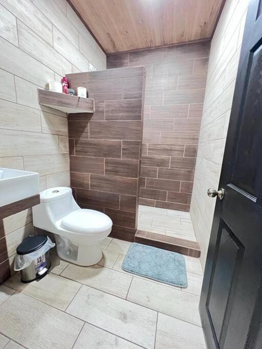 Apartamentos H Gonzalez #7 U #8 Alajuela Eksteriør billede